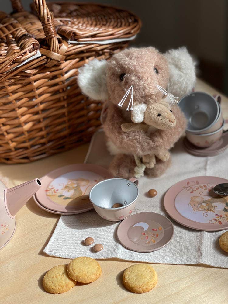 Mouse Tin Tea Set In A Basket