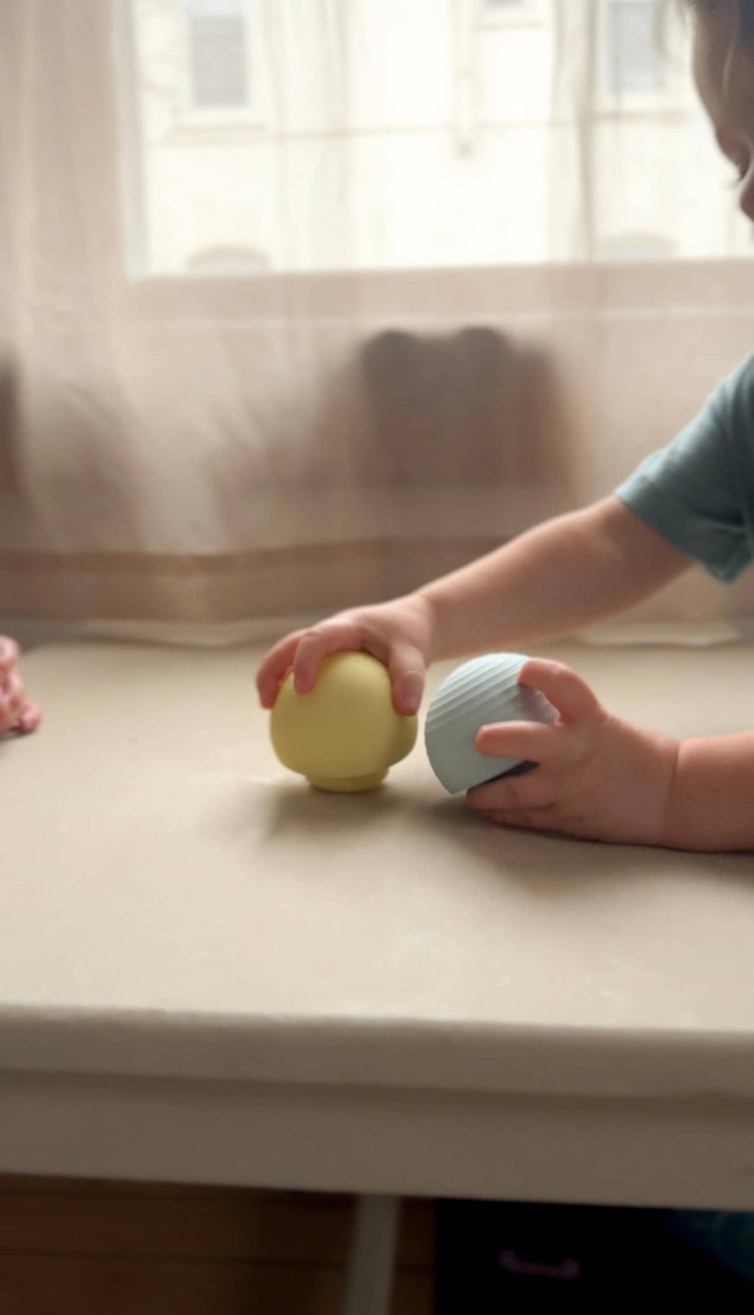 Your (Un)Ordinary Bath Toy b is for ball®- Blue Cotton Candy