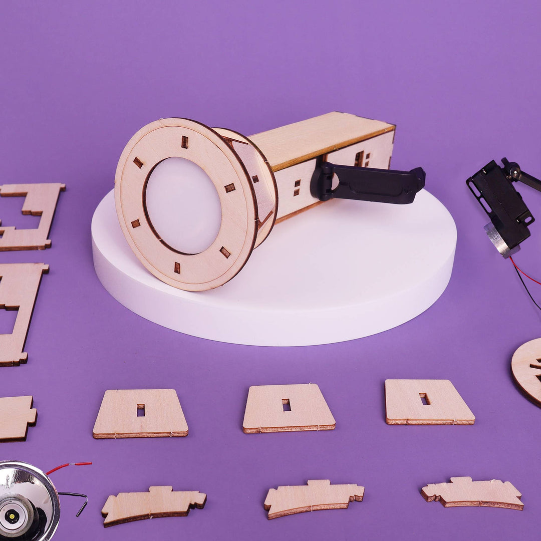 Hand-Crank Flashlight DIY Kit, Educational STEM Toy for Kids