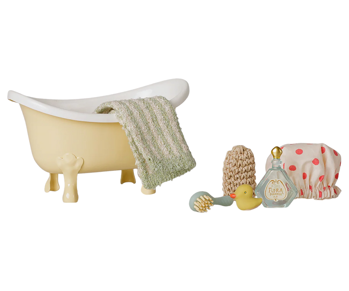 *Preorder* Maileg Bathtub Set, Mouse - Yellow (estimated arrival mid October)