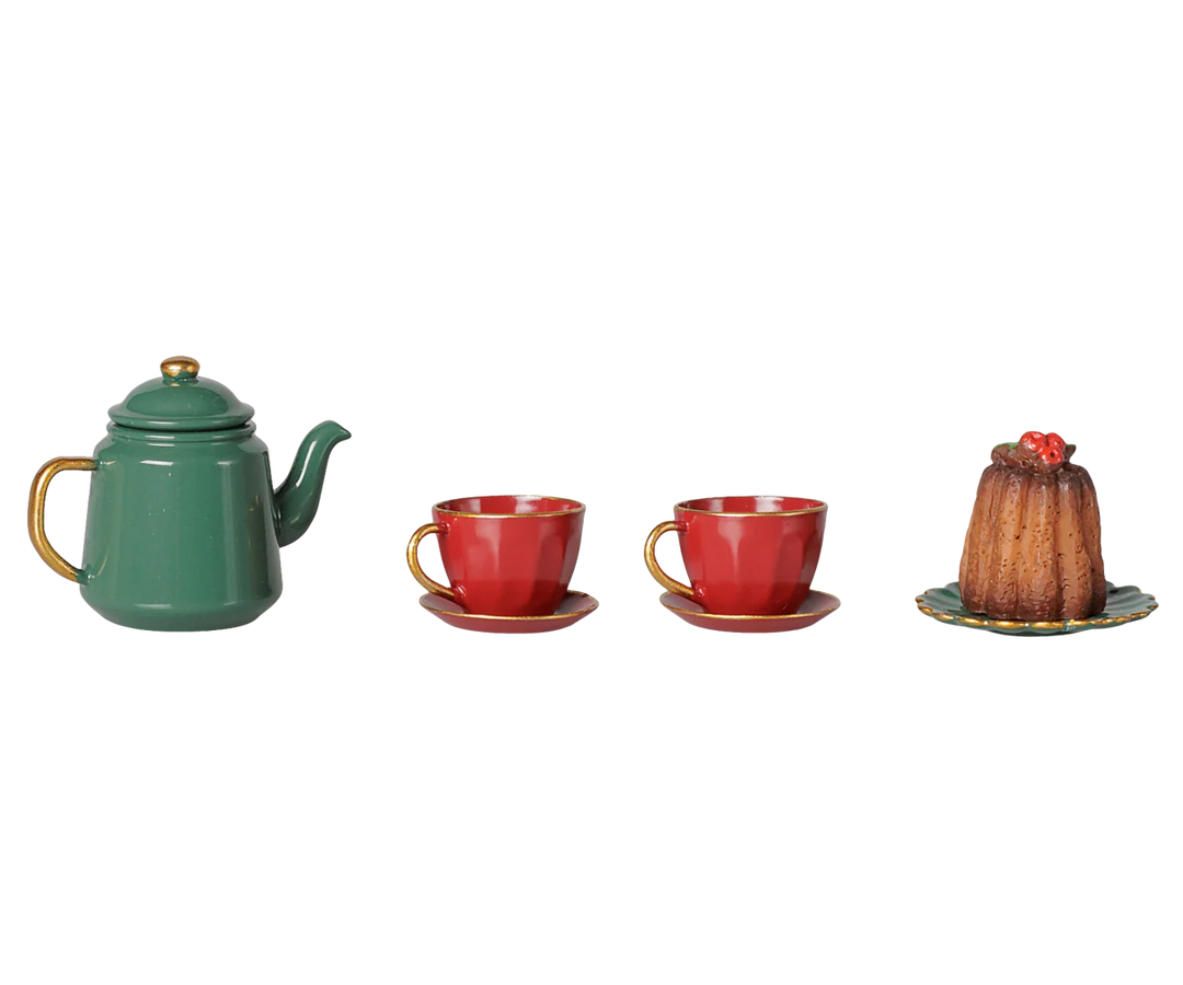 *Preorder* Maileg Christmas Tea Party, Mouse - Red/Green (estimated arrival early October)