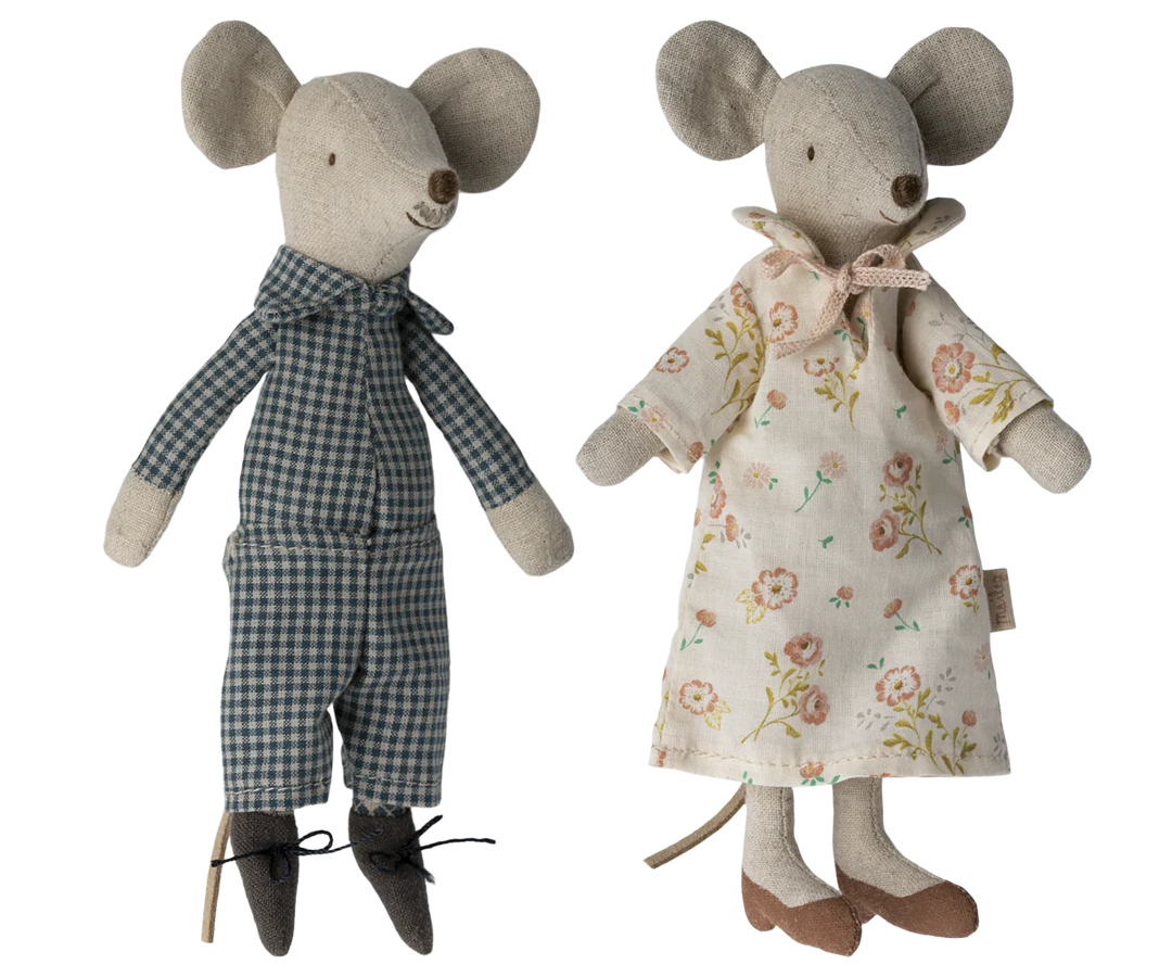 Maileg Grandma and Grandpa Mice In Their Cigar Box Bed
