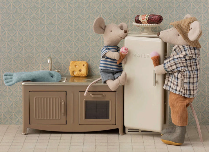 Granddad Mouse