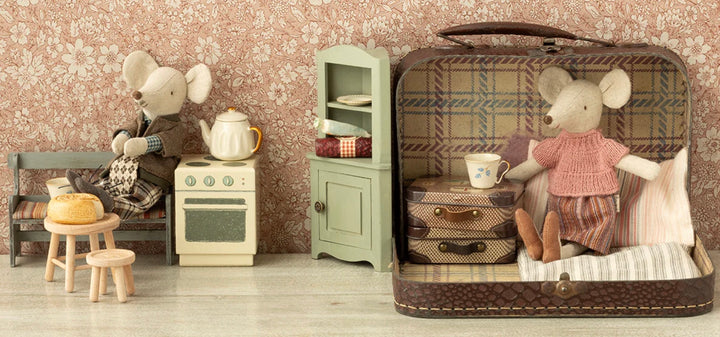 Maileg Mouse Corner Cabinet - light green