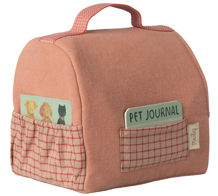 Maileg Pet Carrier - coral