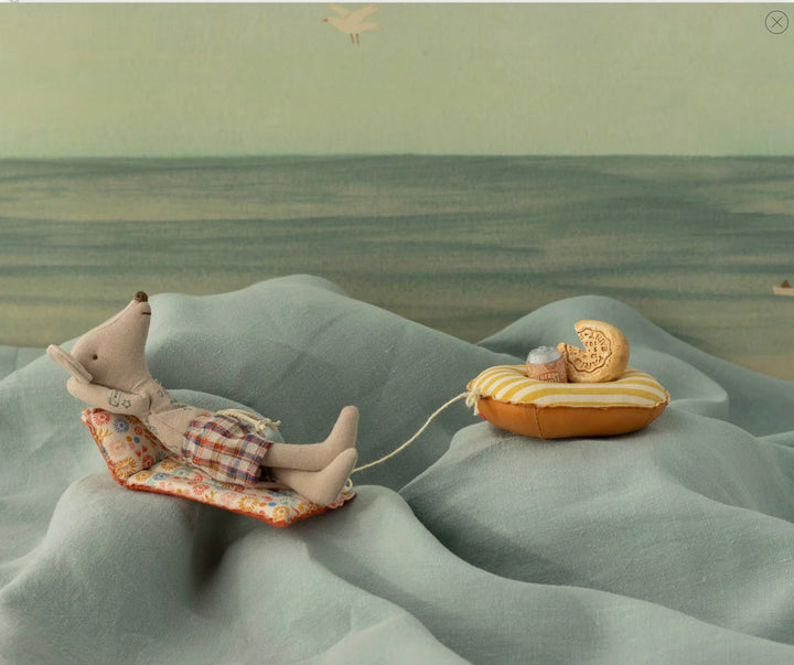 Maileg Beach Mouse with Air Mattress, Dad - Flower