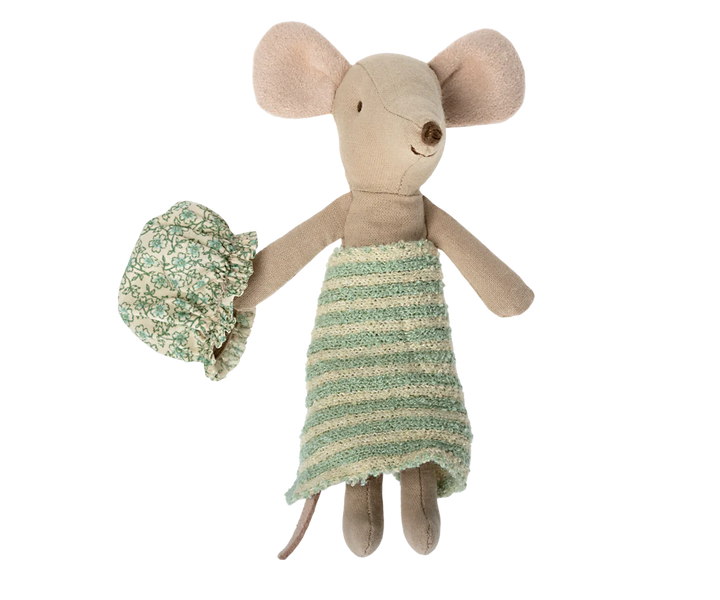 Maileg Wellness Mouse, Big Sister (Mint)