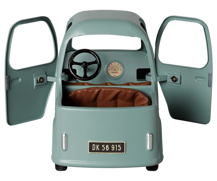*Preorder* Maileg Truck, Mouse (estimated arrival early November)