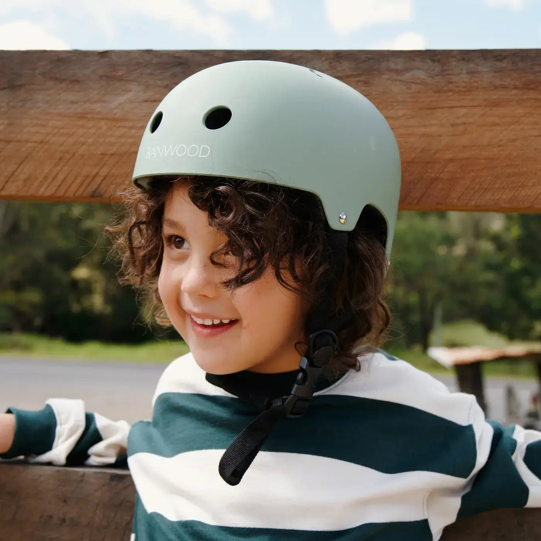 Bike Helmet by Banwood - forest green