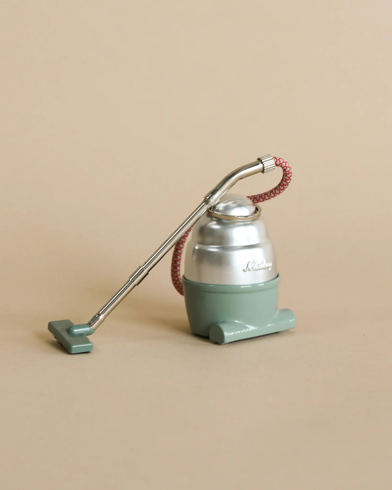 Vacuum Cleaner - Maileg Mouse